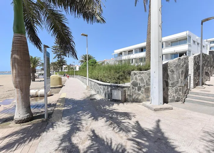 Nasas 1 By Villagrancanaria San Agustín